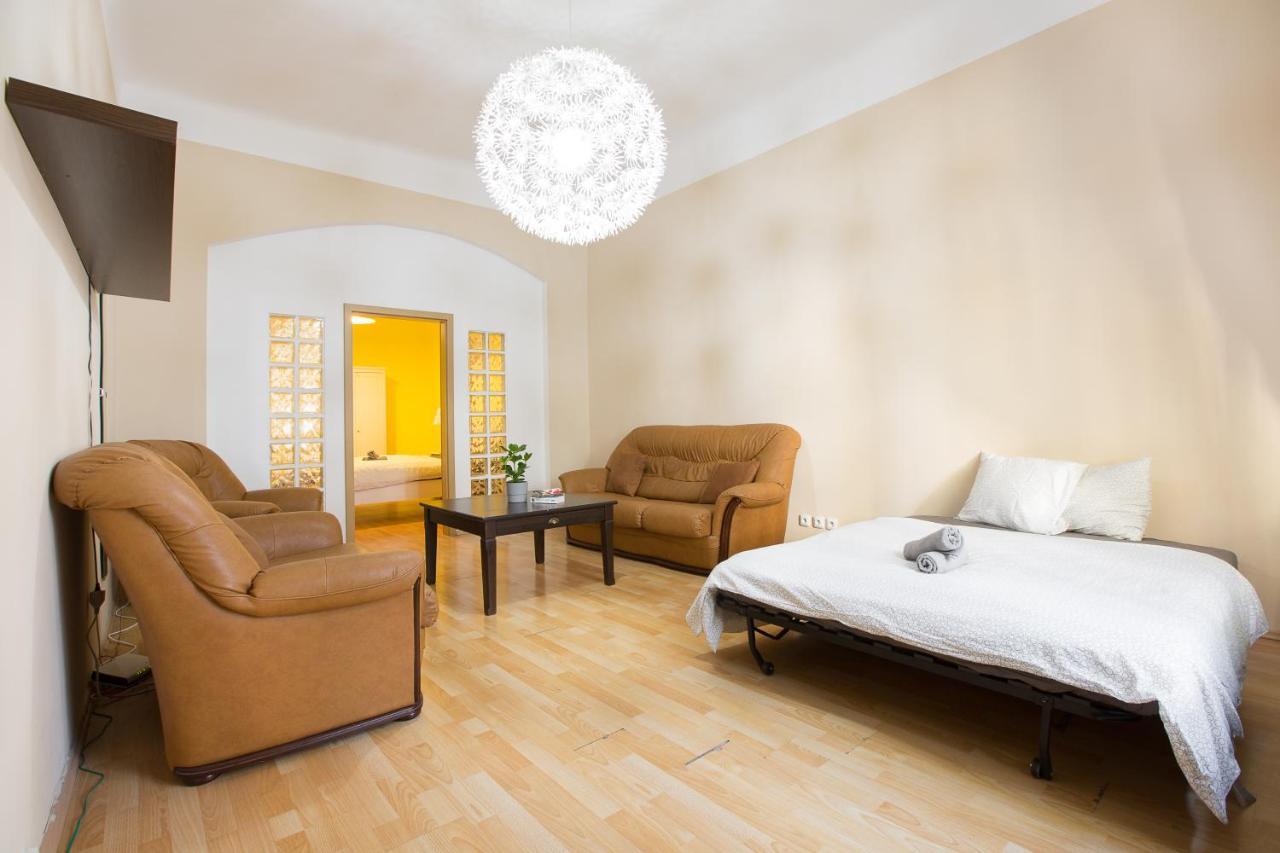 Premier Apartments Near The Museum 프라하 외부 사진